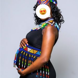 Beautiful African jewelry set. Used once for my maternity shoot.